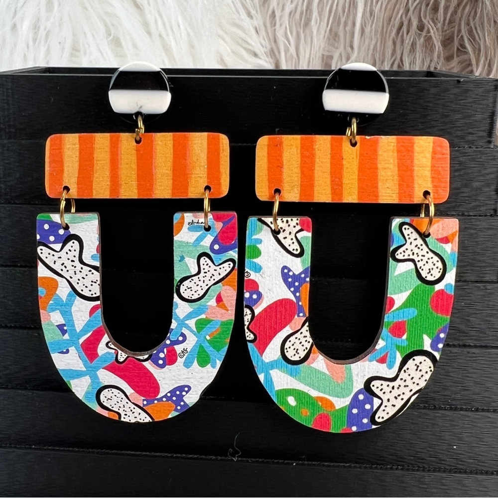 Bright Multicolored Lightweight Painted Costume P… - image 2